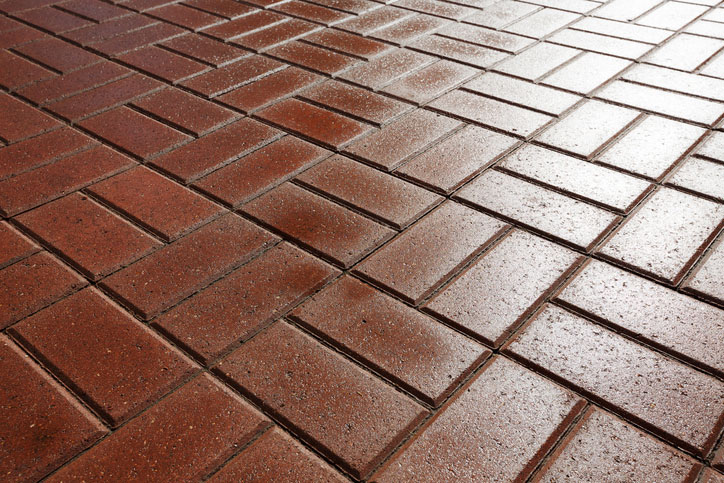 Should Exterior Bricks Be Sealed?
